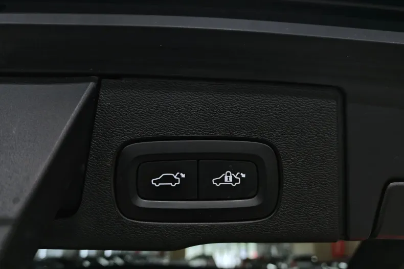 Volvo XC60 din 2020 cu 148.947 km - oferta VOL202041 - foto 37