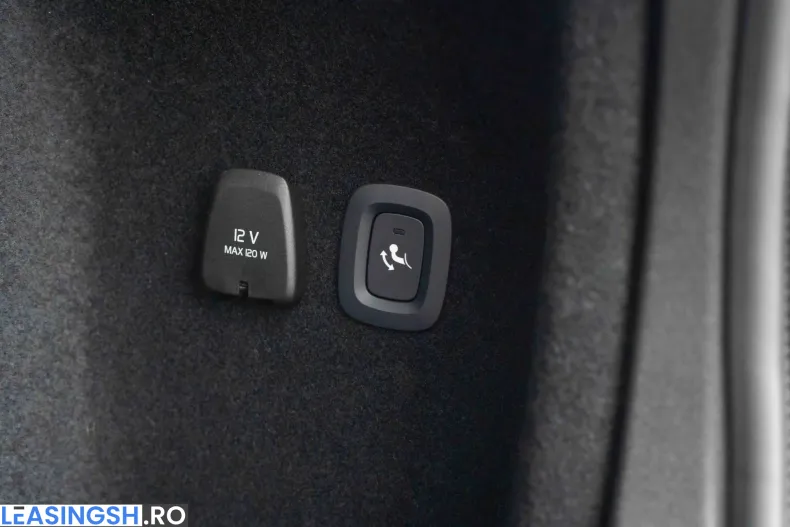 Volvo V60 din 2023 cu 24.874 km - oferta VOL202052 - foto 13