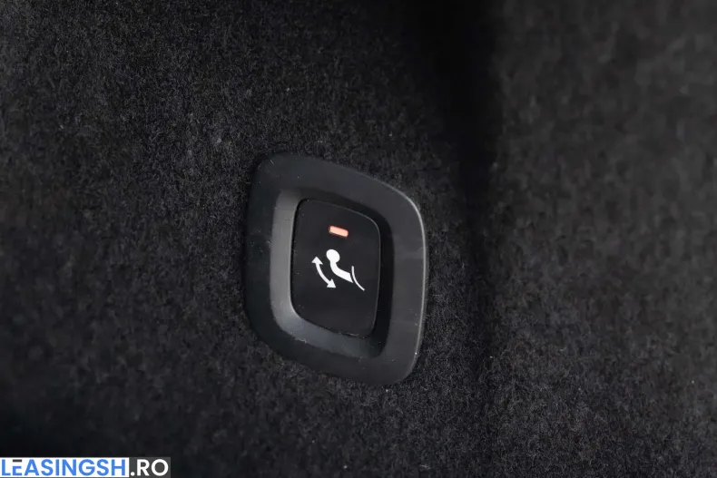 Volvo XC60 din 2022 cu 164.680 km - oferta VOL202058 - foto 13