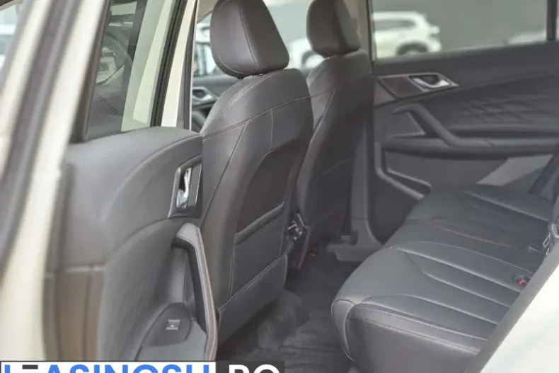 MG HS din 2025 cu 1 km - oferta MG0202062 - foto 12