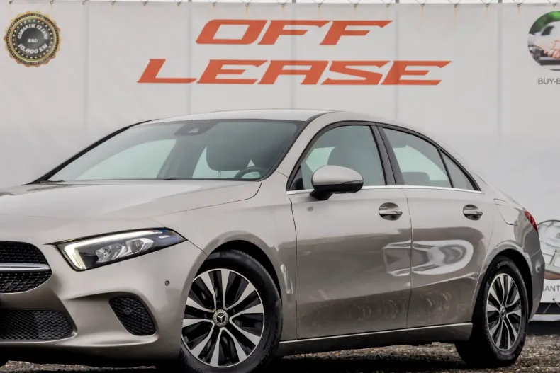 Mercedes-Benz A 180 (Clasa A) din 2020 cu 175.000 km - oferta MER202081 - foto 9