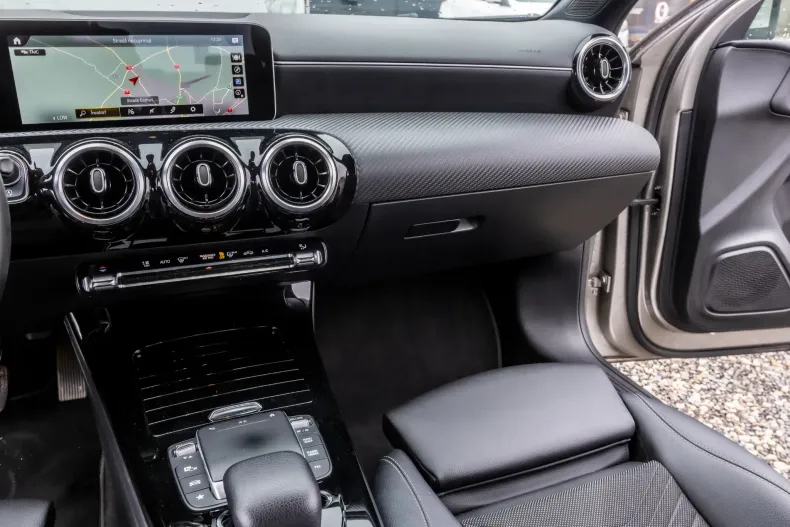 Mercedes-Benz A 180 (Clasa A) din 2020 cu 175.000 km - oferta MER202081 - foto 20