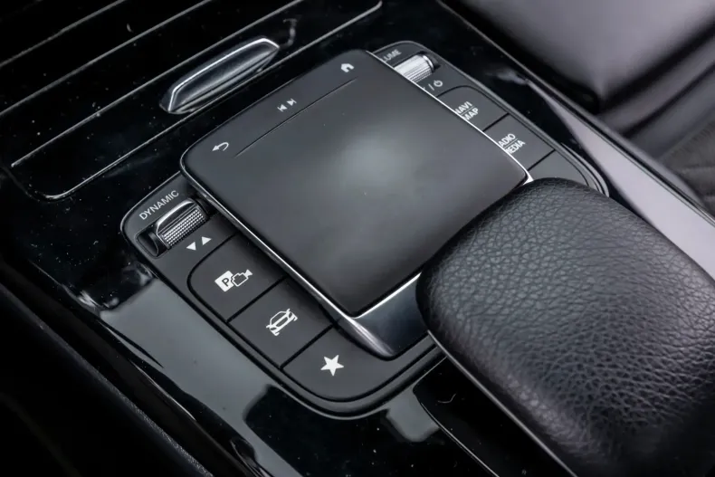 Mercedes-Benz A 180 (Clasa A) din 2020 cu 175.000 km - oferta MER202081 - foto 22