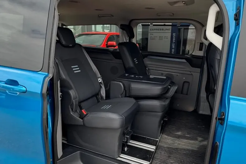 Ford Tourneo Custom din 2024 cu 4.132 km - oferta FOR202082 - foto 9