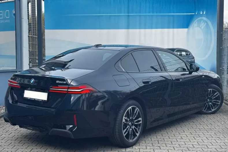 BMW 550e (Seria 5) din 2025 cu 23.300 km - oferta BMW202083 - foto 7