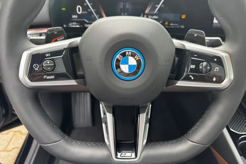 BMW 550e (Seria 5) din 2025 cu 23.300 km - oferta BMW202083 - foto 15