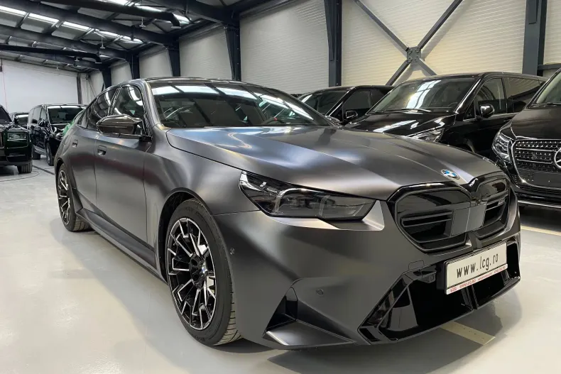 BMW M5 (Seria 5) din 2026 cu 20 km - oferta BMW202096 - foto 1