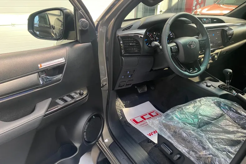 Toyota Hilux din 2025 cu 10 km - oferta TOY202097 - foto 10