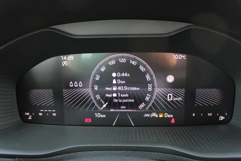 Skoda Karoq din 2025 cu 5 km - oferta SKO202099 - foto 18