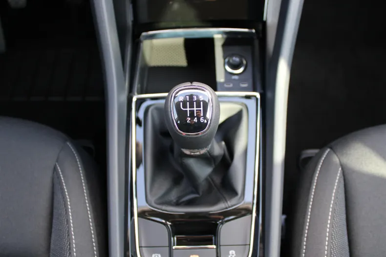 Skoda Karoq din 2025 cu 5 km - oferta SKO202099 - foto 21