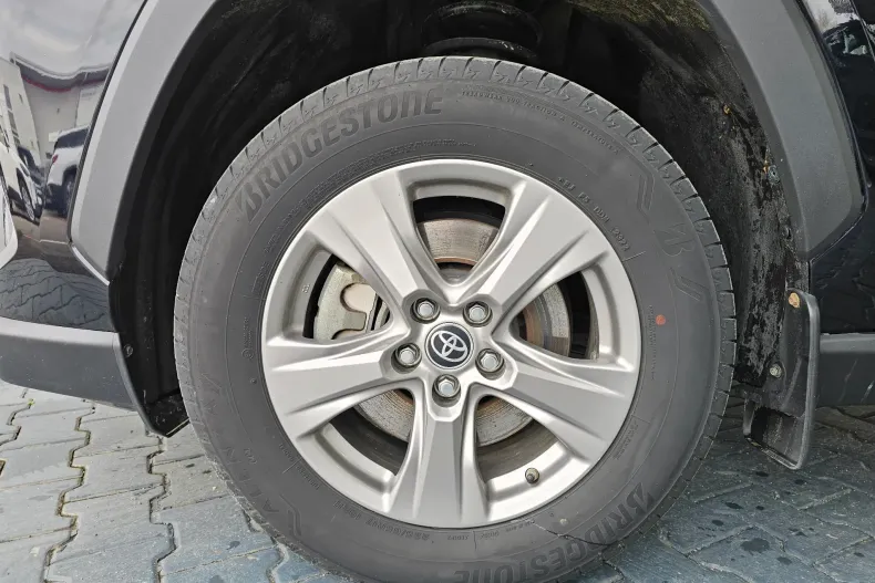 Toyota RAV4 din 2023 cu 66.951 km - oferta TOY202110 - foto 4