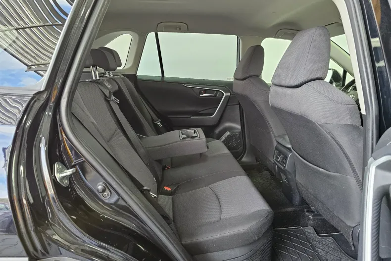 Toyota RAV4 din 2023 cu 66.951 km - oferta TOY202110 - foto 22