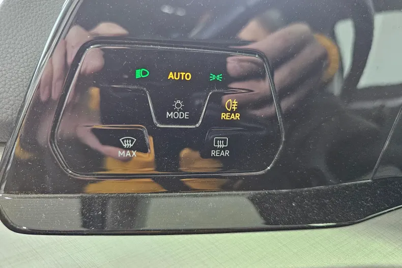 Volkswagen Golf din 2022 cu 64.630 km - oferta VOL202112 - foto 7