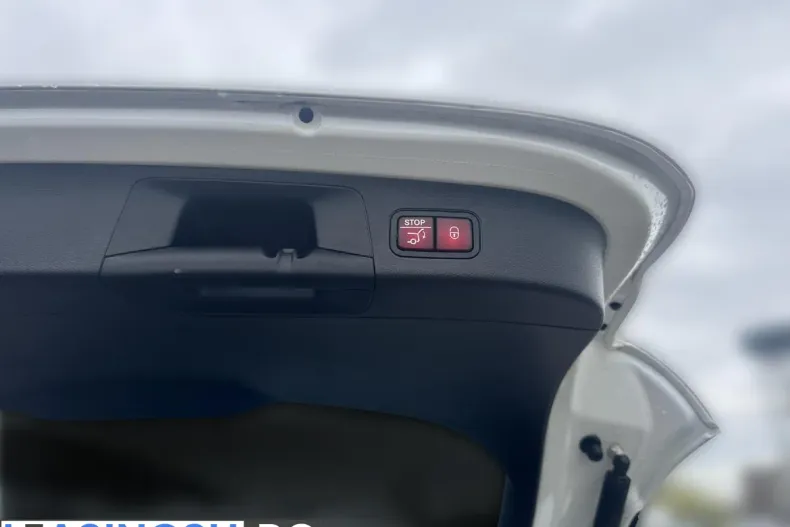 Mercedes-Benz GLA din 2025 cu 12.349 km - oferta MER202117 - foto 16