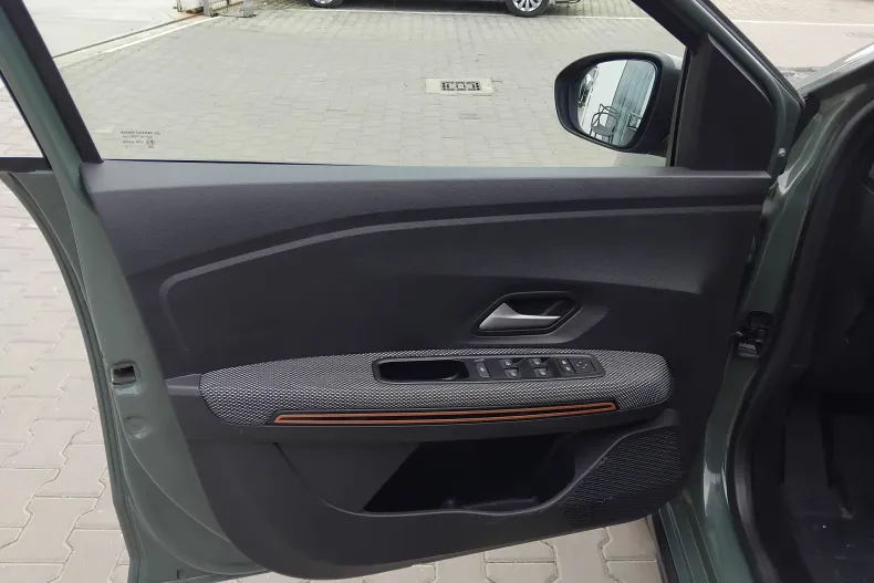 Dacia Sandero Stepway din 2023 cu 52.345 km - oferta DAC202127 - foto 8