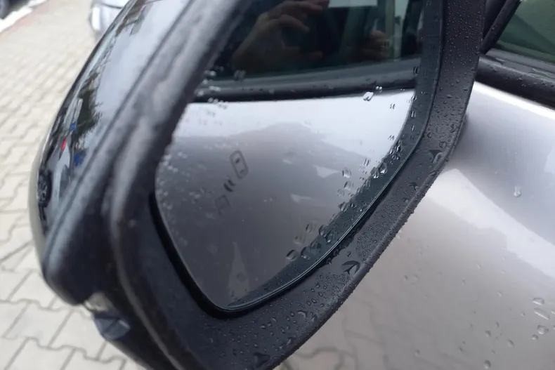 Toyota Corolla Cross din 2025 cu 10 km - oferta TOY202131 - foto 12