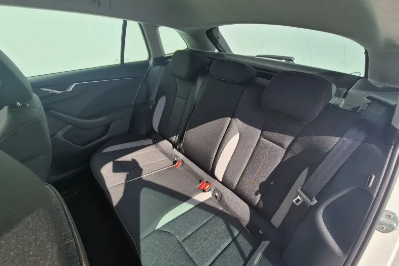 Skoda Scala din 2023 cu 60.385 km - oferta SKO202146 - foto 11