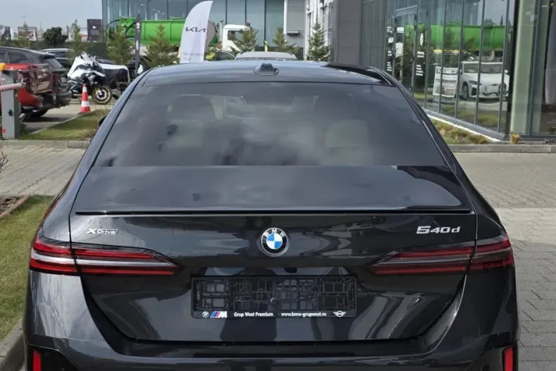 BMW 540d (Seria 5) din 2026 cu 11 km - oferta BMW202167 - foto 5