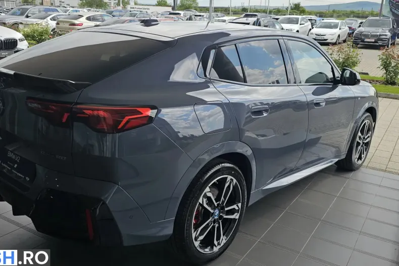 BMW iX2 (Seria X) din 2025 cu 6.000 km - oferta BMW202168 - foto 3