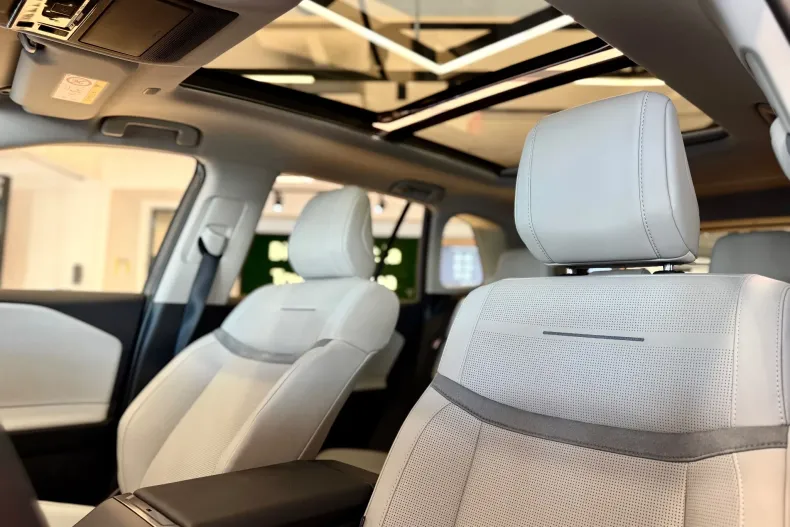 Toyota RAV4 din 2026 cu 10 km - oferta TOY202179 - foto 16