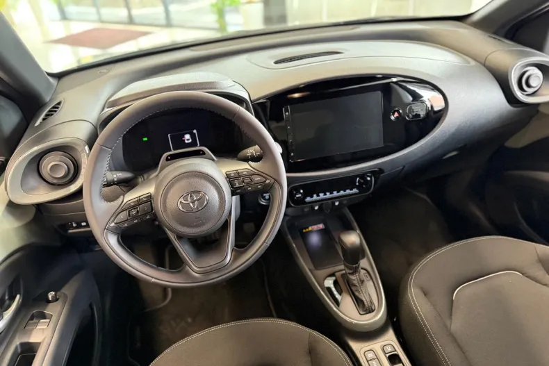 Toyota Aygo (X) din 2026 cu 10 km - oferta TOY202181 - foto 7