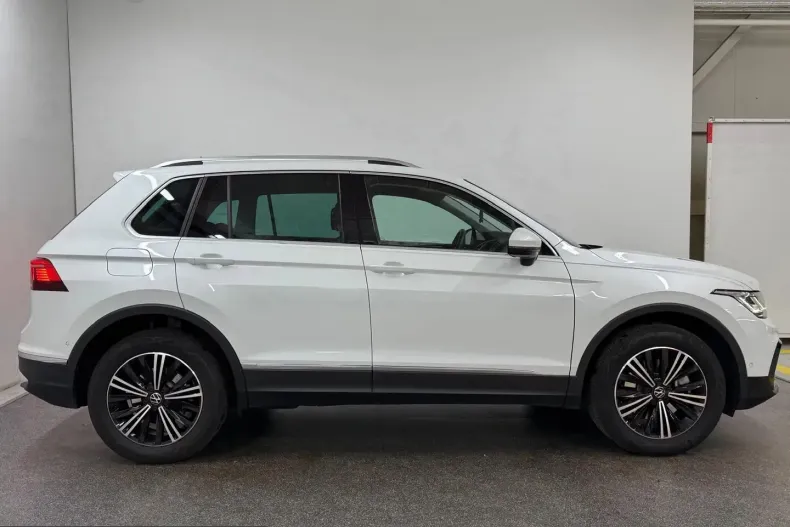 Volkswagen Tiguan din 2022 cu 23.297 km - oferta VOL202183 - foto 6