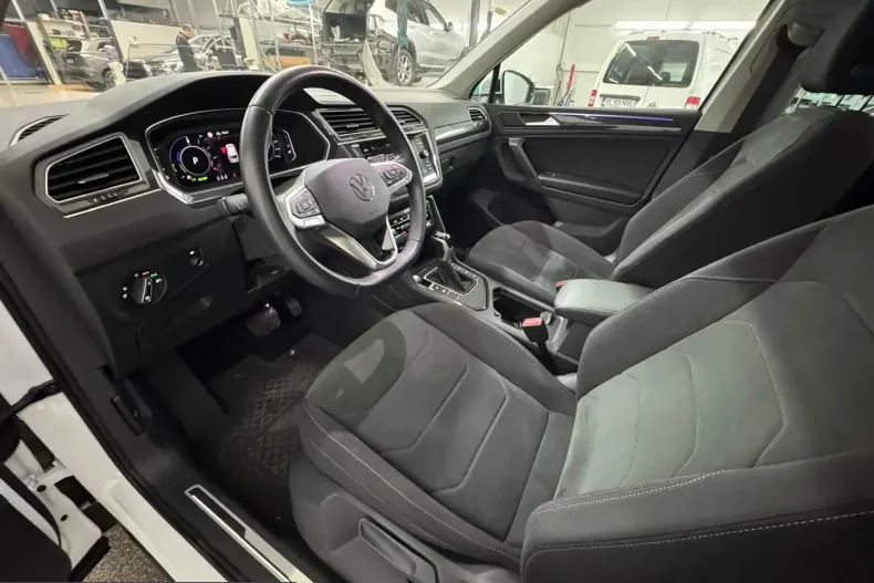 Volkswagen Tiguan din 2022 cu 23.297 km - oferta VOL202183 - foto 9