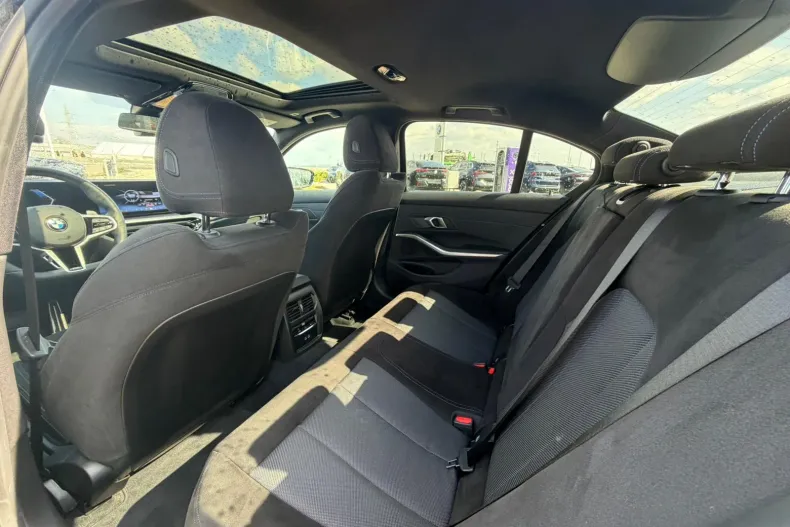 BMW 320d (Seria 3) din 2025 cu 16.977 km - oferta BMW202191 - foto 11