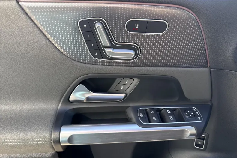 Mercedes-Benz EQB din 2023 cu 49.178 km - oferta MER202201 - foto 24