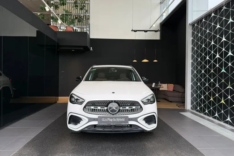 Mercedes-Benz GLA din 2026 cu 6 km - oferta MER202208 - foto 1
