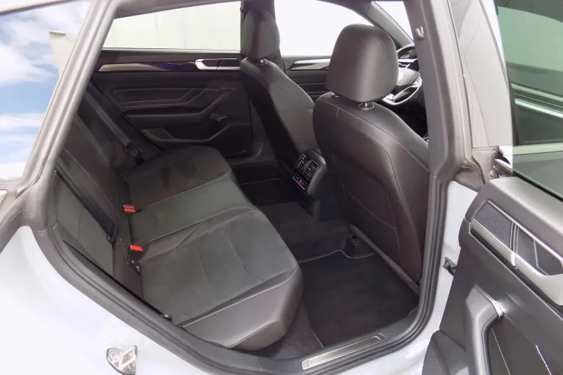 Volkswagen Arteon din 2023 cu 49.090 km - oferta VOL202209 - foto 28