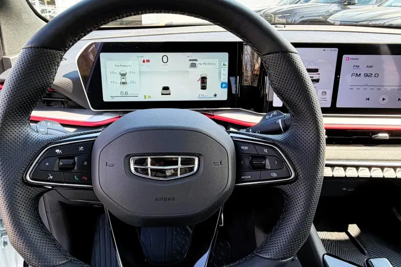 Geely Coolray din 2024 cu 4.500 km - oferta GEE202212 - foto 9