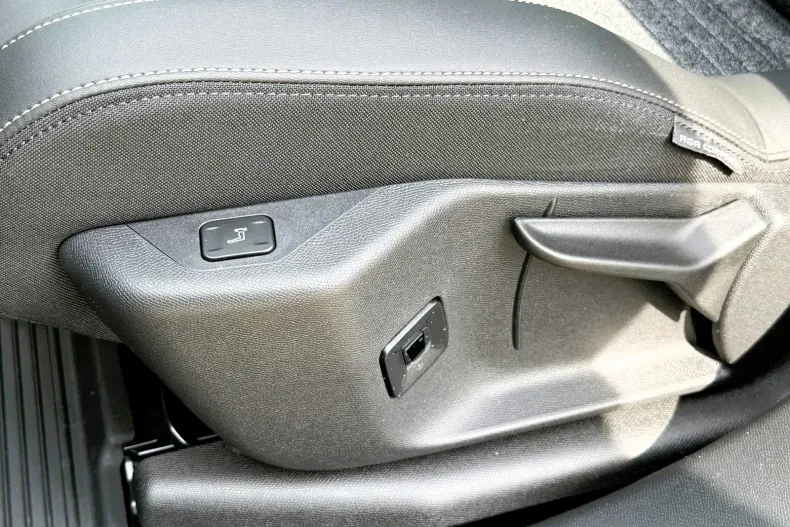 Peugeot 3008 din 2026 cu 10 km - oferta PEU202214 - foto 8