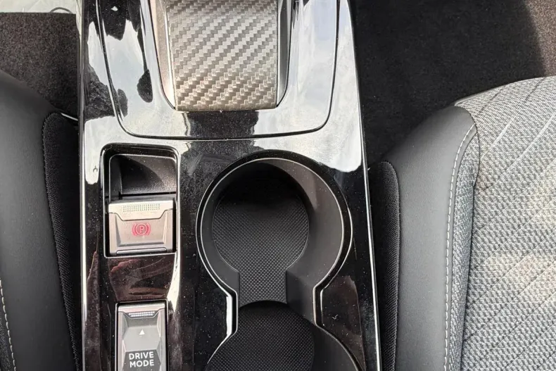 Peugeot 2008 din 2026 cu 10 km - oferta PEU202215 - foto 10