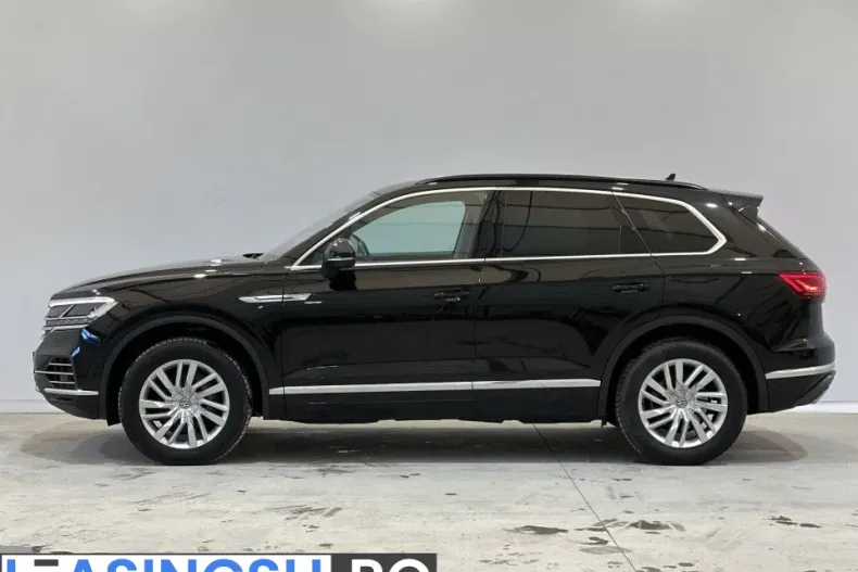 Volkswagen Touareg din 2020 cu 77.071 km - oferta VOL202220 - foto 2