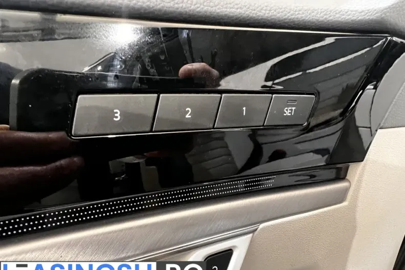 Volkswagen Touareg din 2020 cu 77.071 km - oferta VOL202220 - foto 9