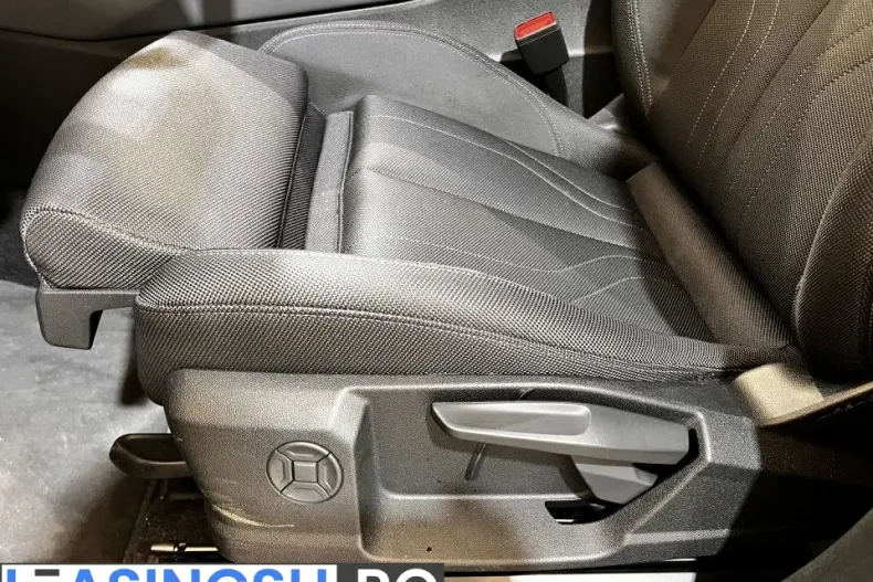 Audi Q3 din 2025 cu 2.423 km - oferta AUD202224 - foto 8