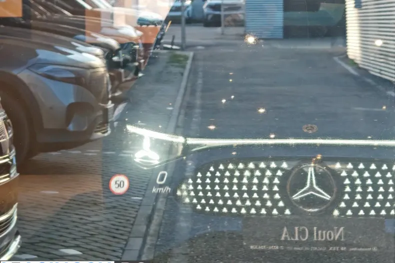 Mercedes-Benz CLA 250+ din 2025 cu 3.500 km - oferta MER202253 - foto 18