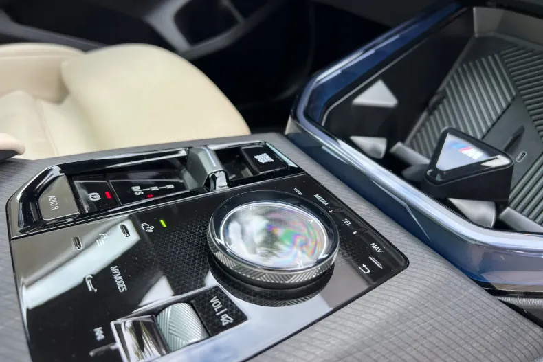 BMW X3 (Seria X) din 2025 cu 9.000 km - oferta BMW202256 - foto 40