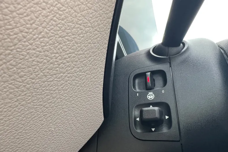 Mercedes-Benz C din 2023 cu 33.000 km - oferta MER202260 - foto 33