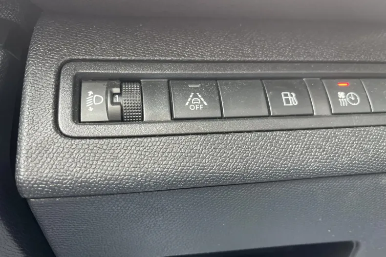 Peugeot 3008 din 2023 cu 94.145 km - oferta PEU202262 - foto 11