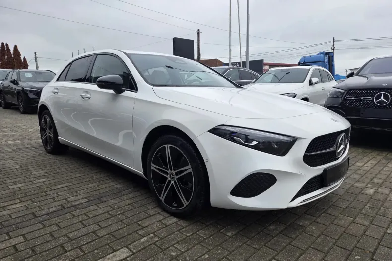 Mercedes-Benz A 250 (Clasa A) din 2024 cu 5 km - oferta MER202267 - foto 4