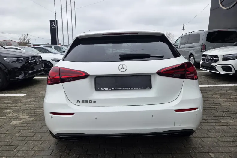 Mercedes-Benz A 250 (Clasa A) din 2024 cu 5 km - oferta MER202267 - foto 9