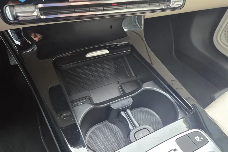 Mercedes-Benz A 250 (Clasa A) din 2024 cu 5 km - oferta MER202267 - foto 27