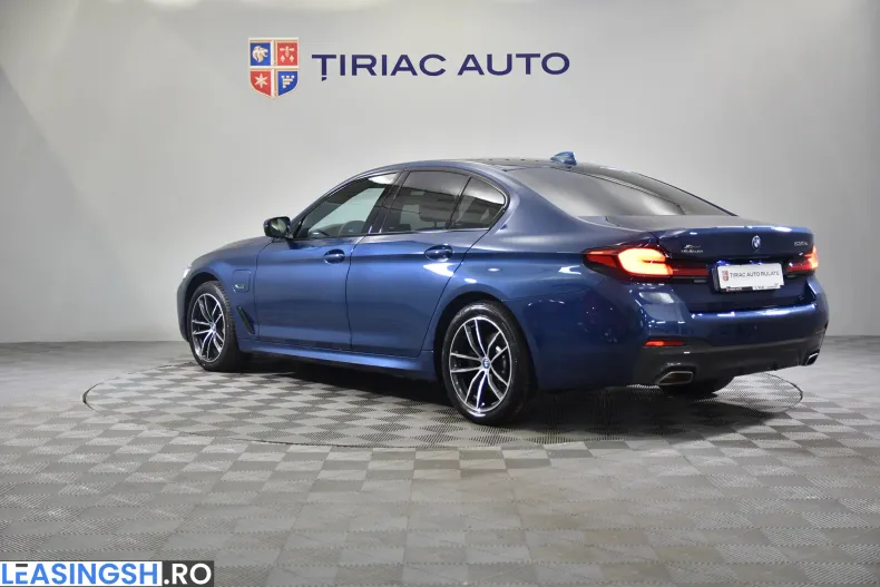BMW 530e (Seria 5) din 2022 cu 47.095 km - oferta BMW202279 - foto 3