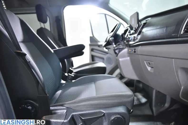 Ford Transit Custom din 2022 cu 111.381 km - oferta FOR202282 - foto 11