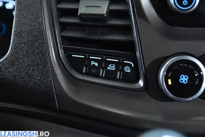 Ford Transit Custom din 2022 cu 111.381 km - oferta FOR202282 - foto 18