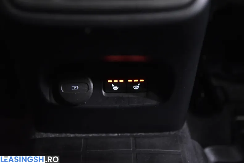 Volvo XC40 din 2021 cu 65.421 km - oferta VOL202284 - foto 21