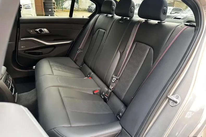 BMW M3 (Seria 3) din 2024 cu 19.000 km - oferta BMW202320 - foto 32