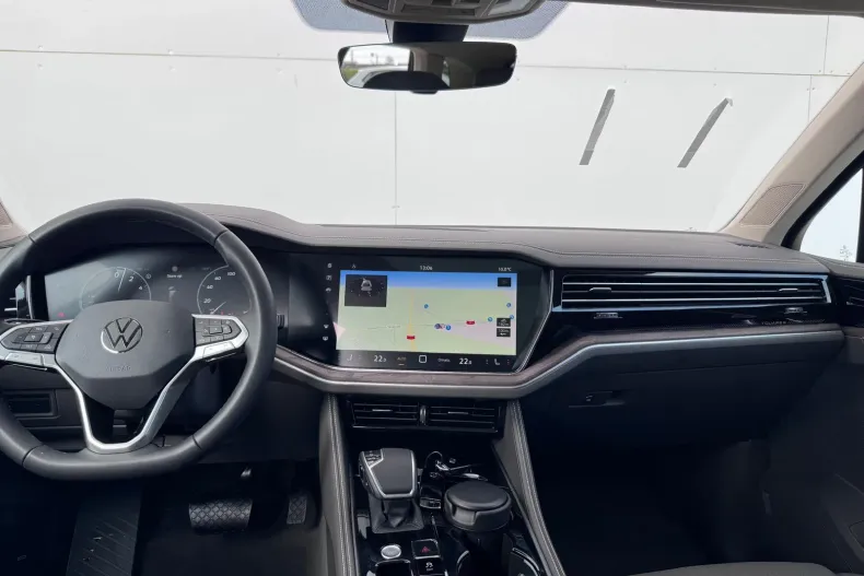 Volkswagen Touareg din 2025 cu 19 km - oferta VOL202331 - foto 10